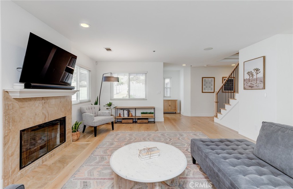 MLS #SB25272858 image #5