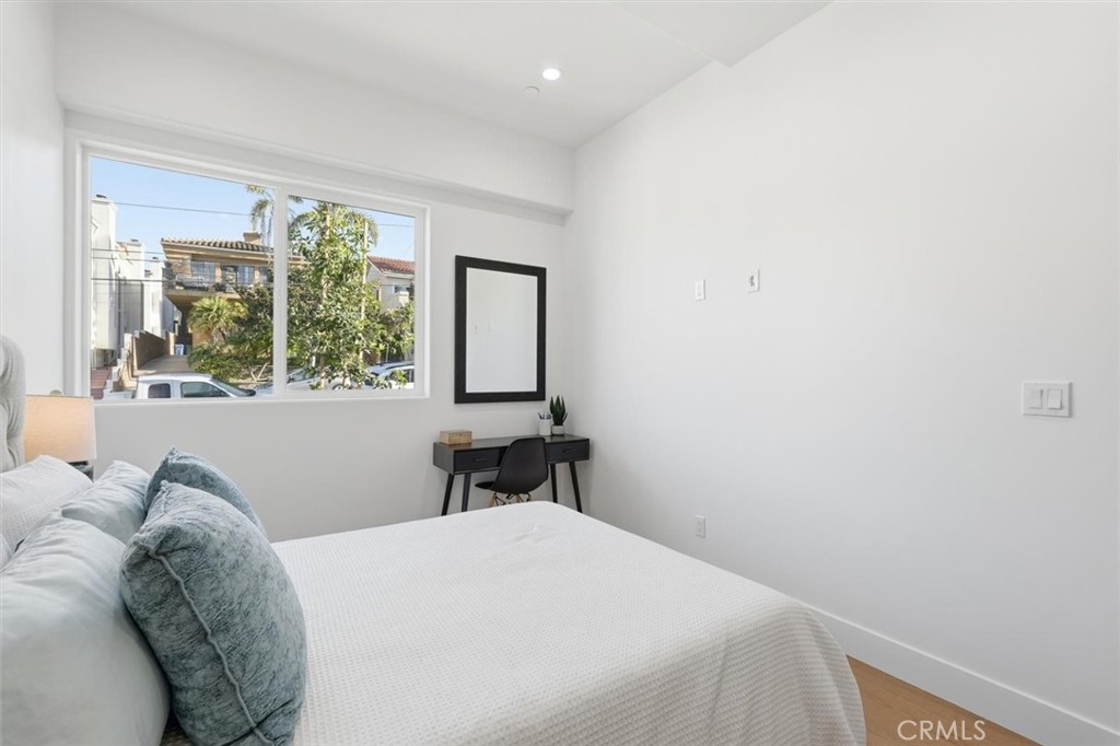 MLS #SB25272985 image #24