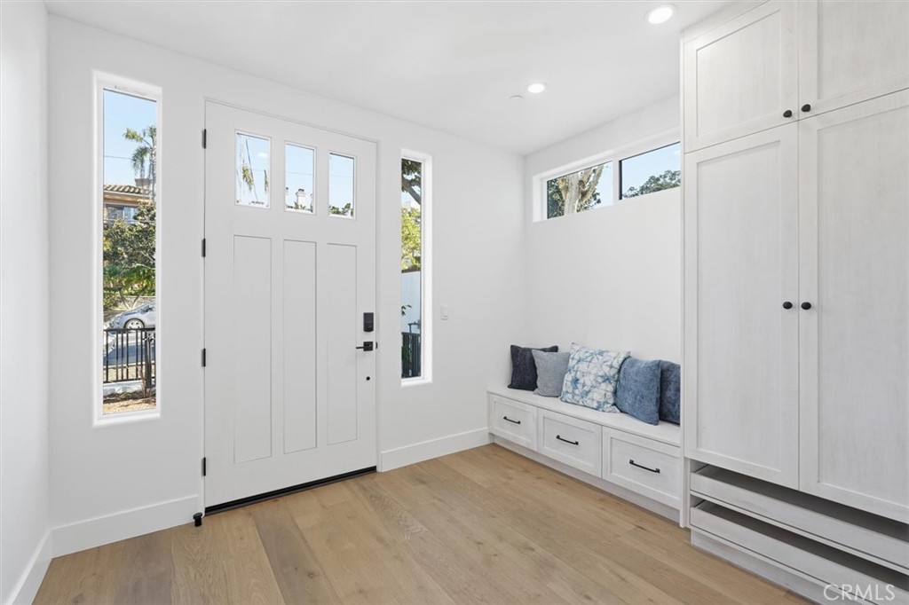 MLS #SB25272985 image #3