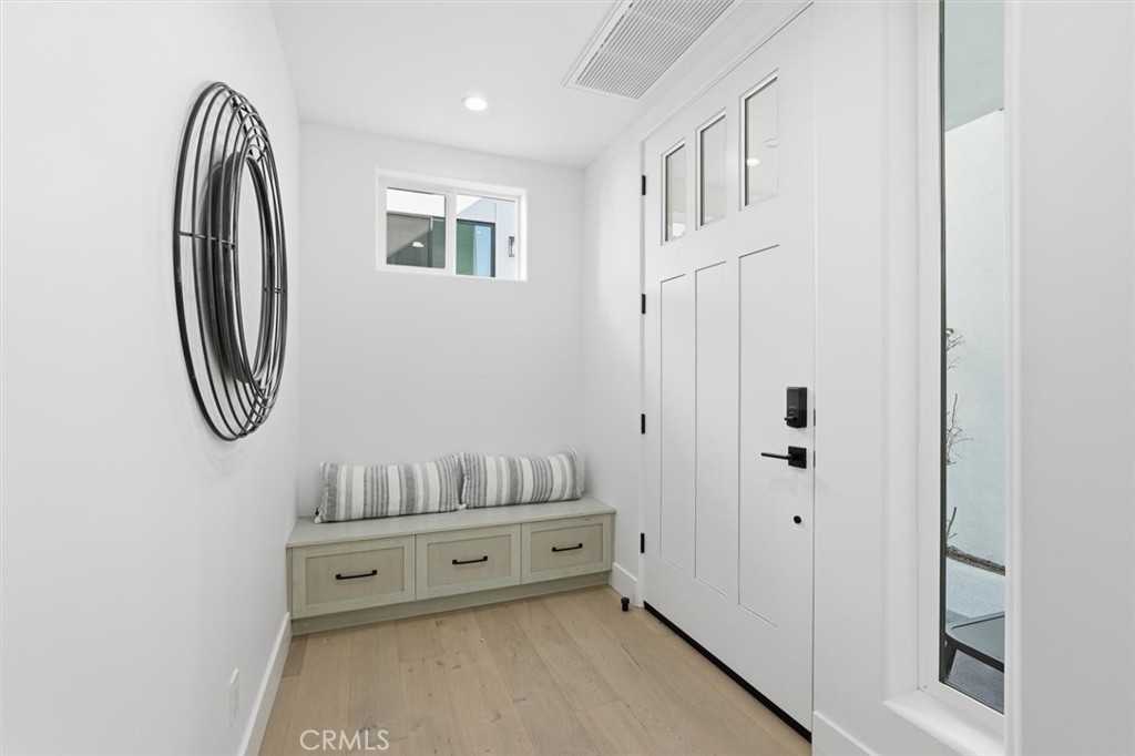 MLS #SB25273019 image #2