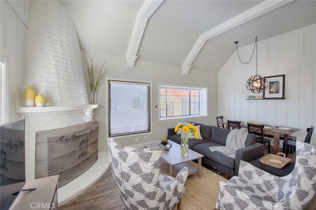 MLS #SB25273200 image #1