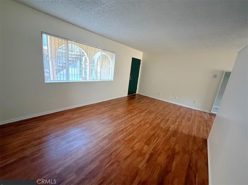 MLS #SB25273235 image #10