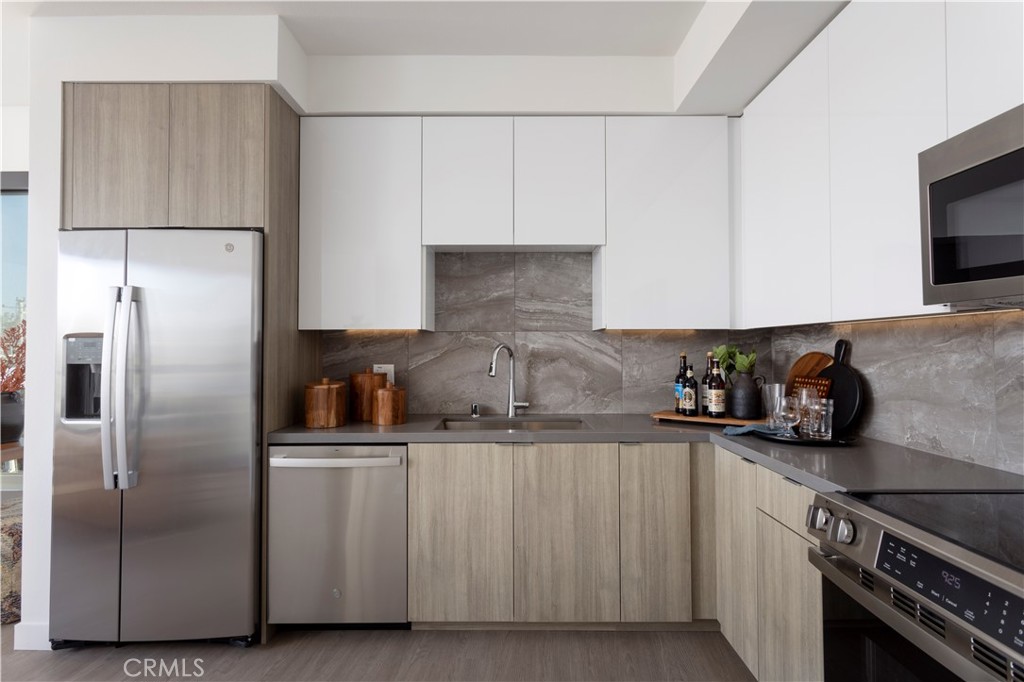 MLS #SB25273366 image #3