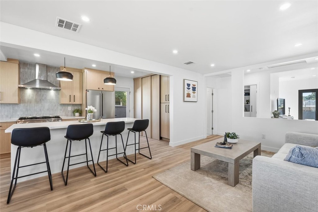 MLS #SB25273643 image #5