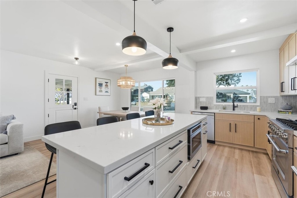 MLS #SB25273643 image #6