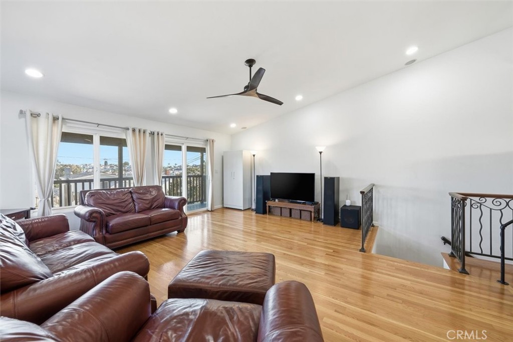 MLS #SB25273659 image #2