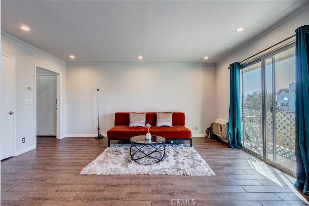 MLS #SB25273689 image #3