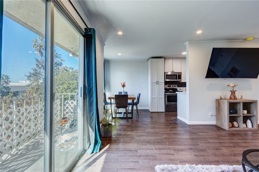 MLS #SB25273689 image #4