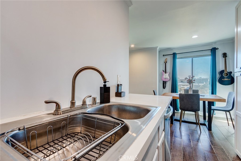 MLS #SB25273689 image #8