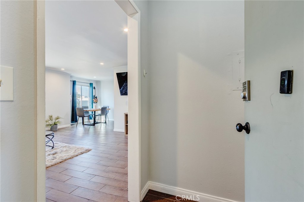 MLS #SB25273689 image #9