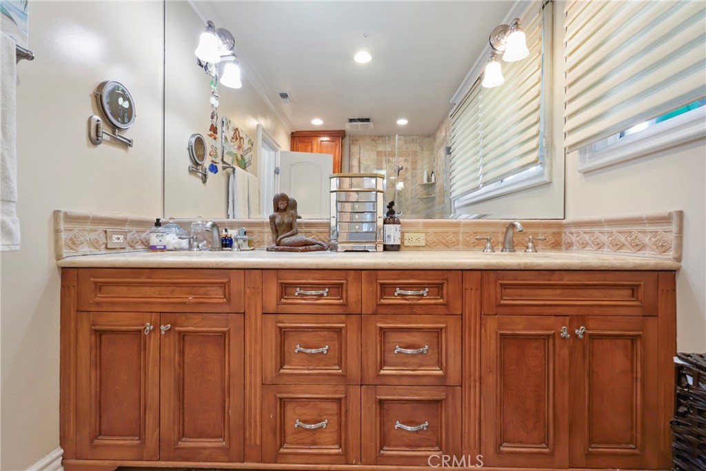 MLS #SB25273910 image #18