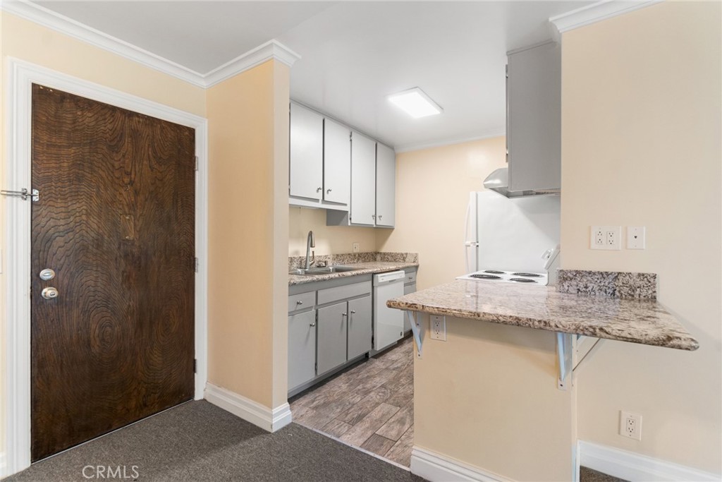 MLS #SB25274021 image #3