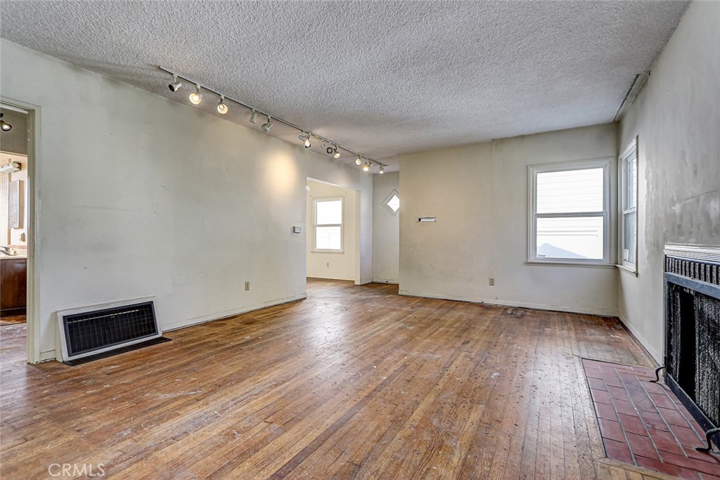 MLS #SB25274160 image #26