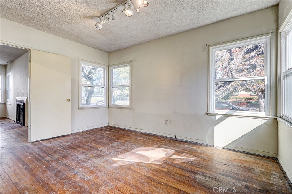 MLS #SB25274160 image #8