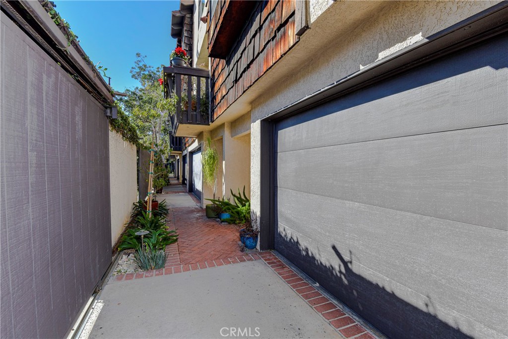 MLS #SB25274254 image #1