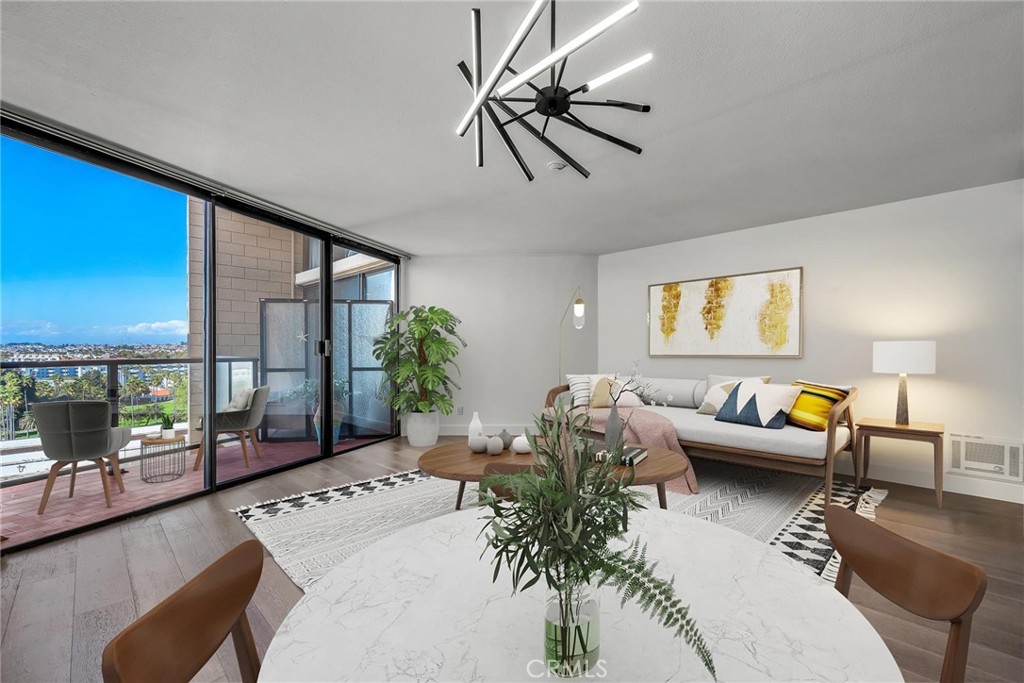 MLS #SB25228478 image #1