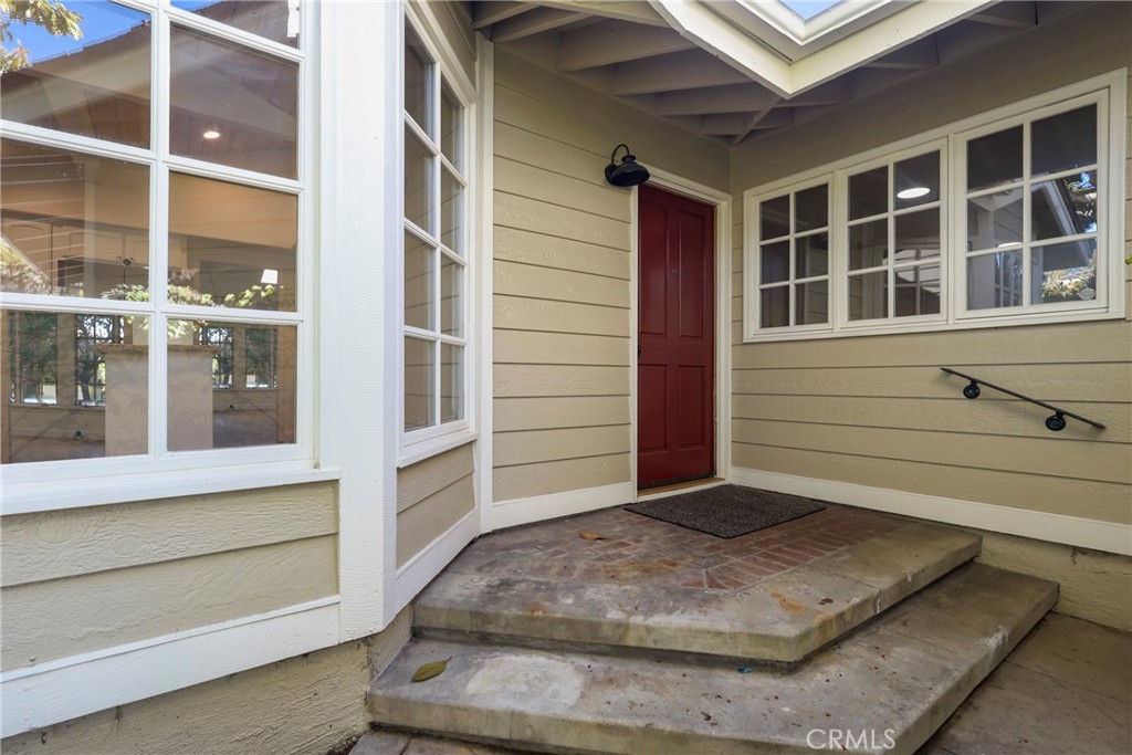 MLS #SB25274634 image #1