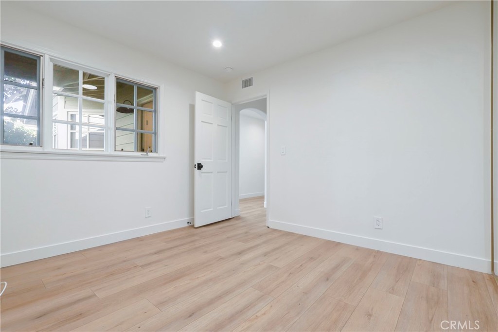 MLS #SB25274634 image #16