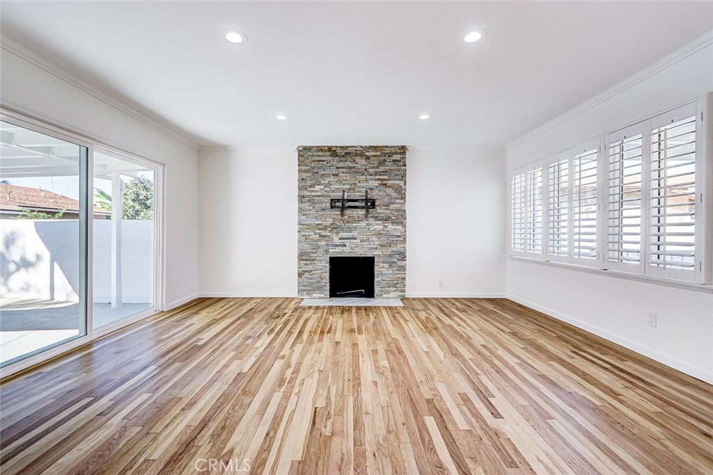 MLS #SB25274757 image #10