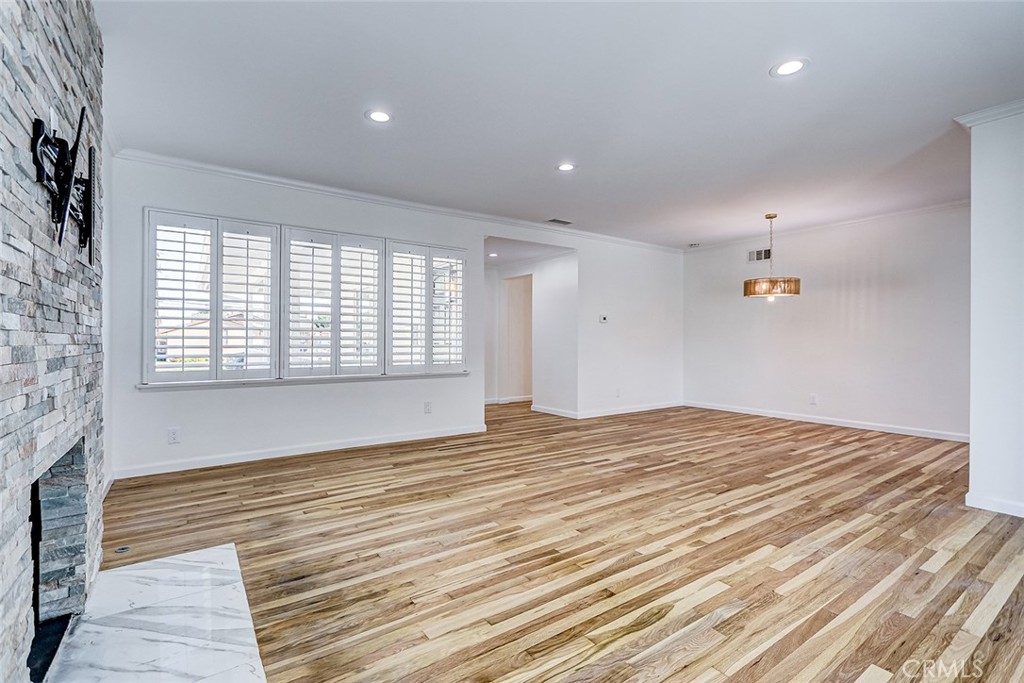 MLS #SB25274757 image #12