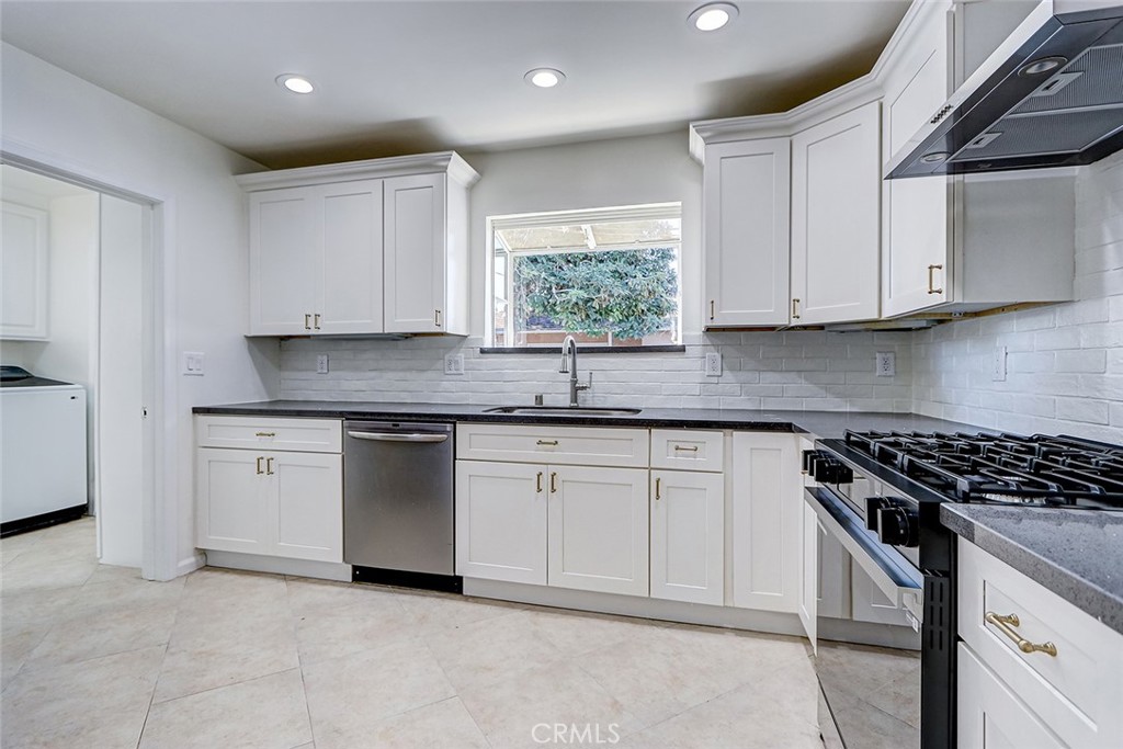 MLS #SB25274757 image #15