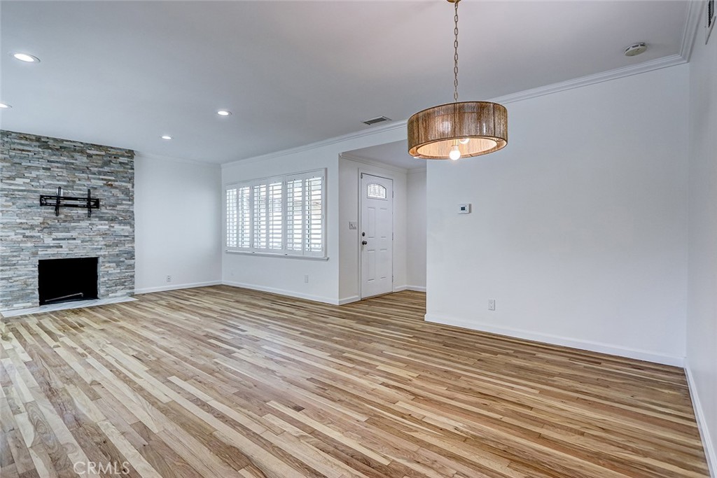 MLS #SB25274757 image #8