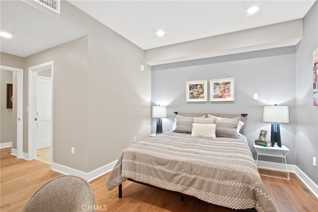 MLS #SB25274863 image #12