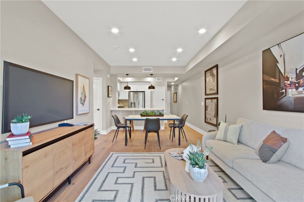 MLS #SB25274863 image #4