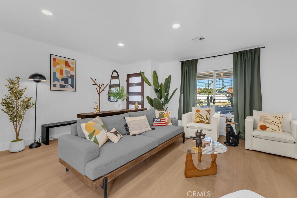 MLS #SB25275047 image #5