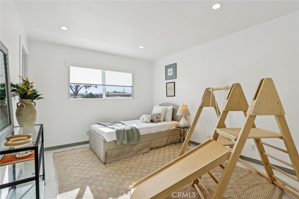 MLS #SB25275198 image #16