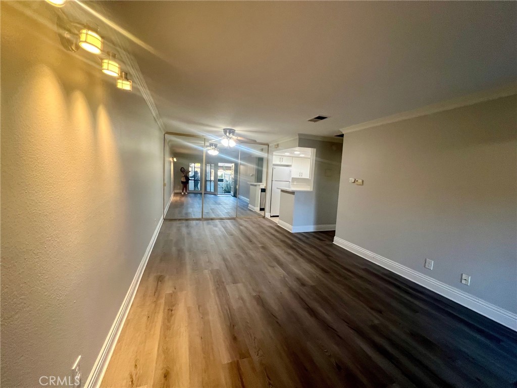 MLS #SB25275343 image #5