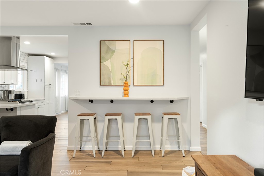 MLS #SB25275391 image #8