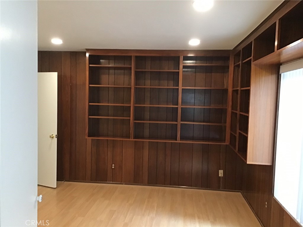 MLS #SB25275513 image #8