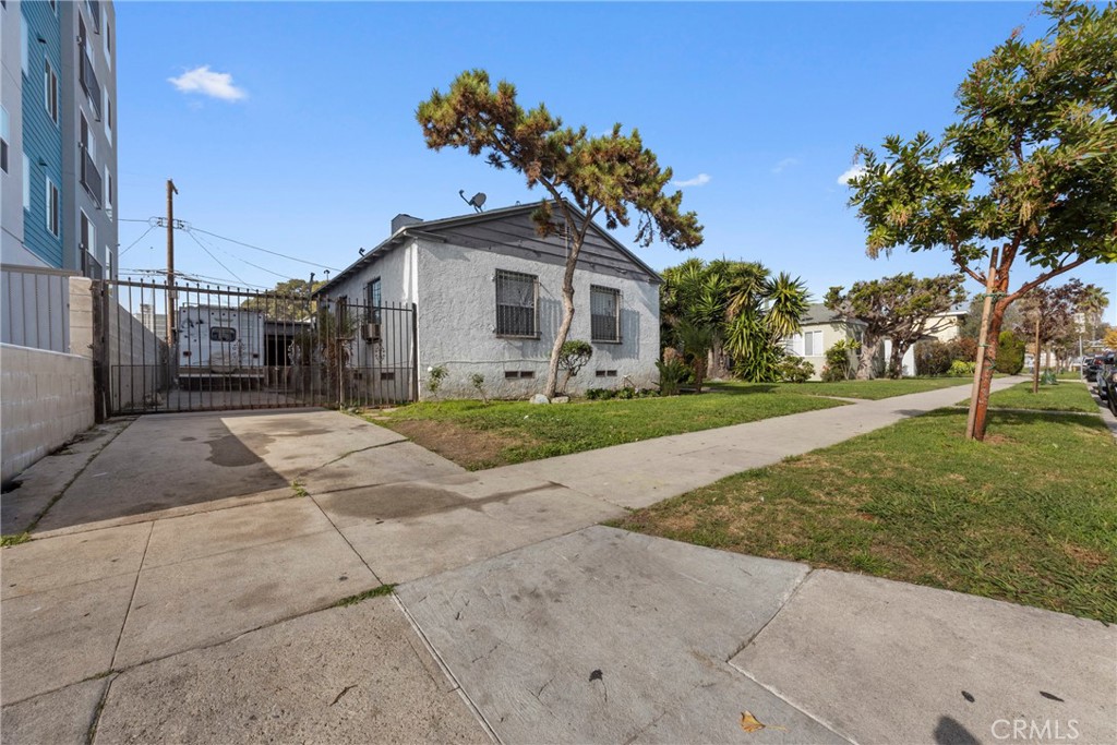 MLS #SB25275522 image #2