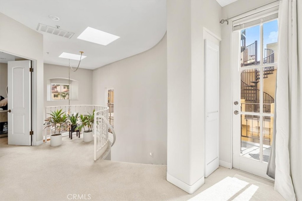 MLS #SB25275600 image #8