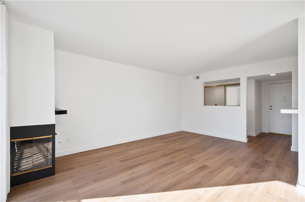 MLS #SB25275771 image #10