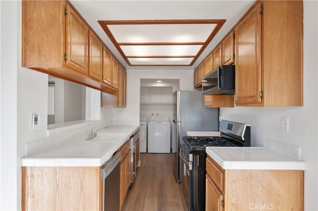 MLS #SB25275771 image #12