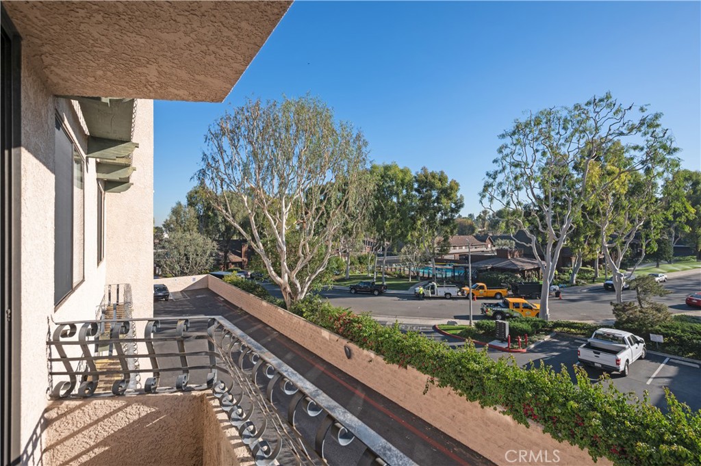 MLS #SB25275771 image #9