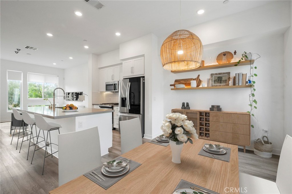 MLS #SB25275854 image #9