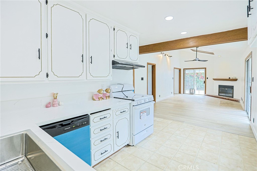 MLS #SB25275902 image #7