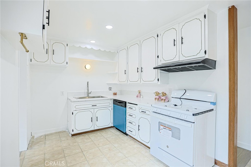 MLS #SB25275902 image #8