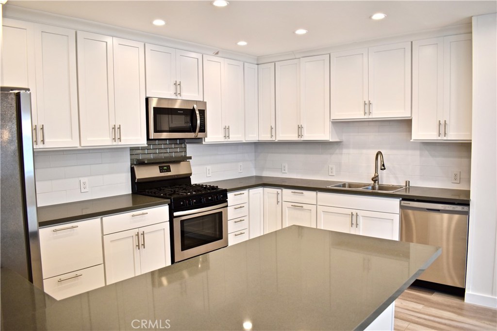 MLS #SB25276407 image #5