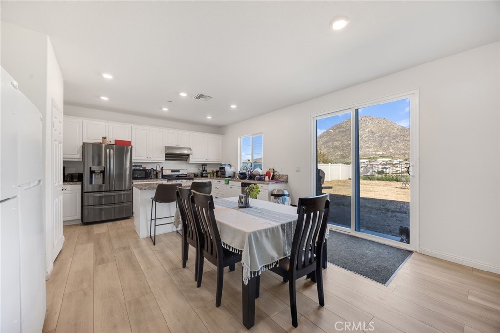 MLS #SB25276472 image #2