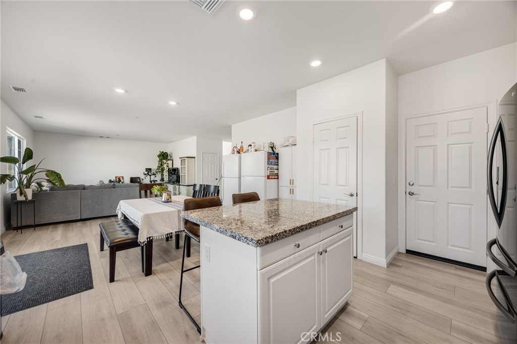 MLS #SB25276472 image #4