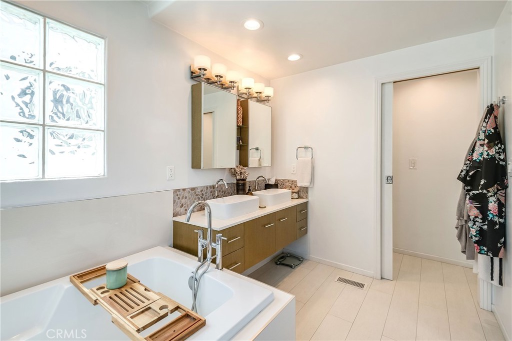 MLS #SB25276696 image #20