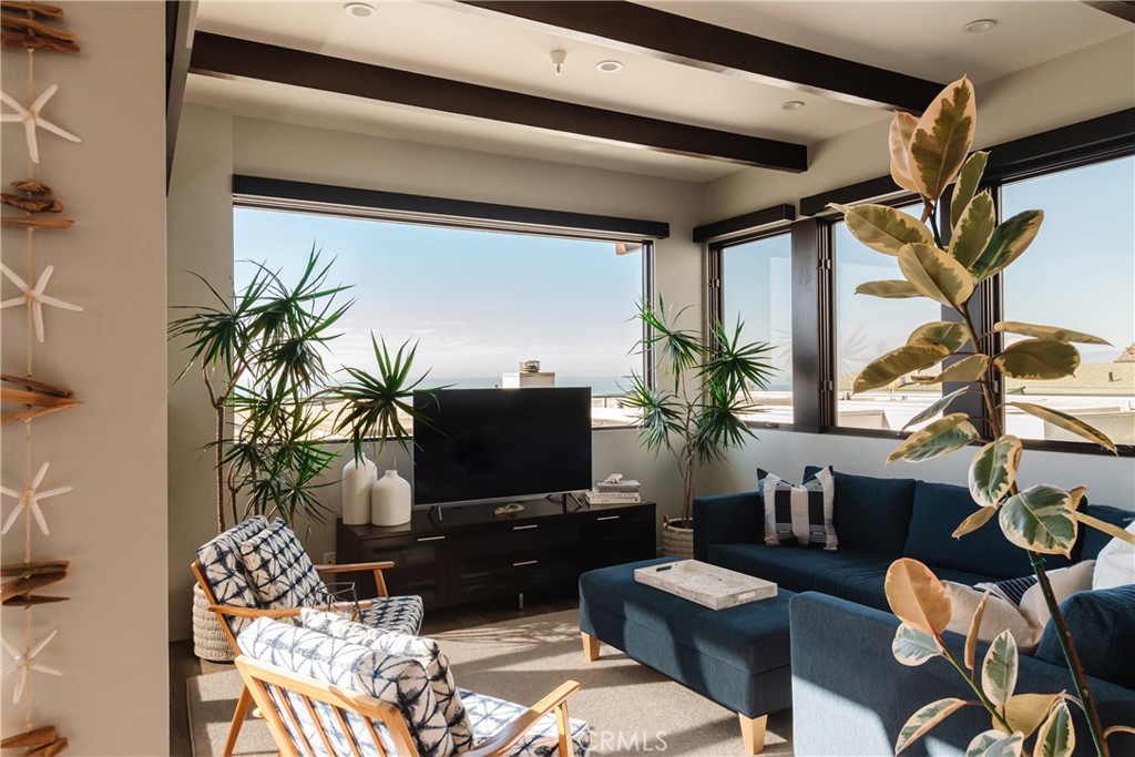 MLS #SB25277350 image #5