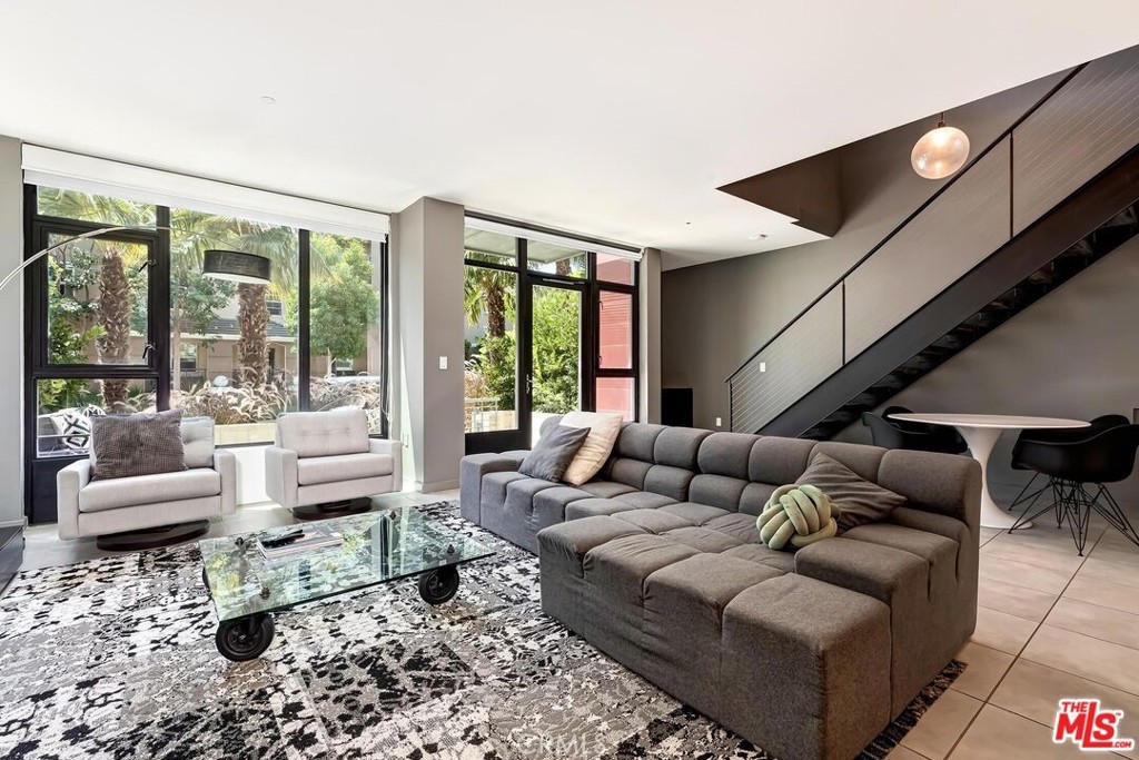 MLS #SB25277846 image #2