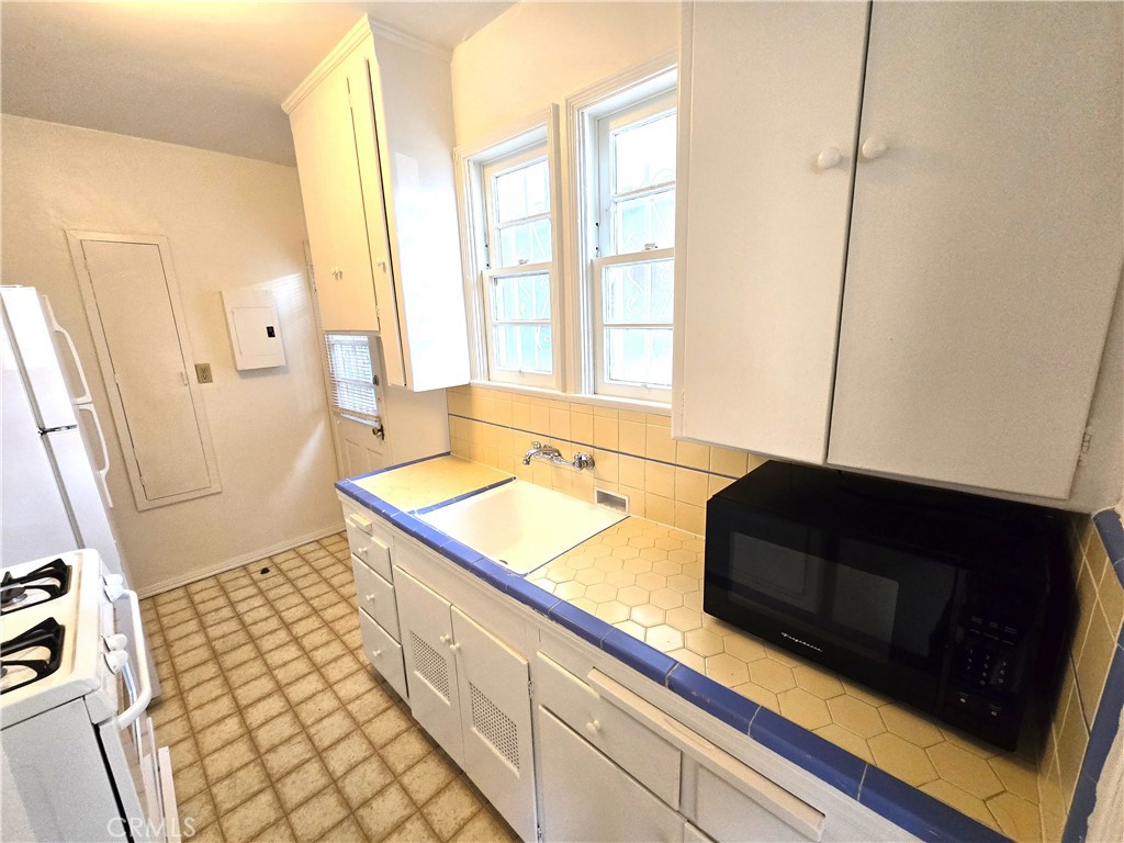 MLS #SB25278182 image #3