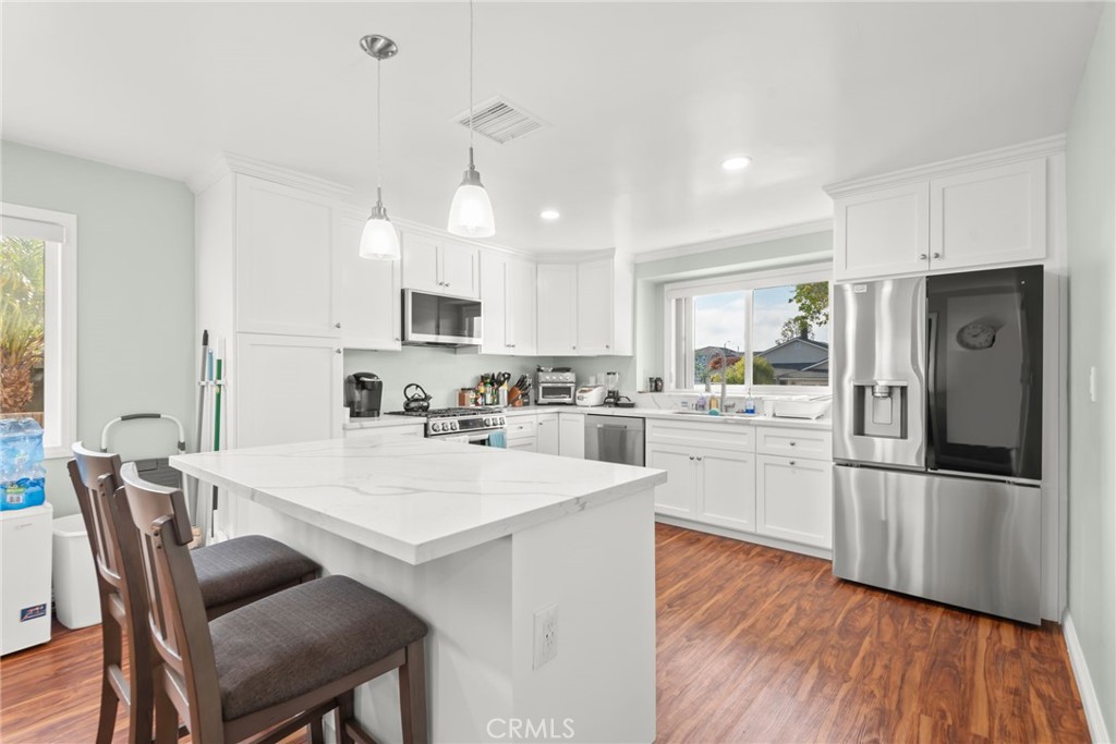 MLS #SB25278269 image #9