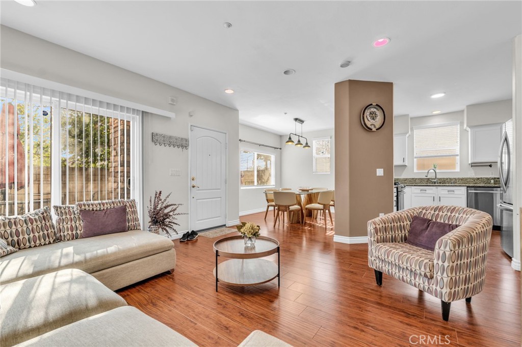 MLS #SB25278302 image #2